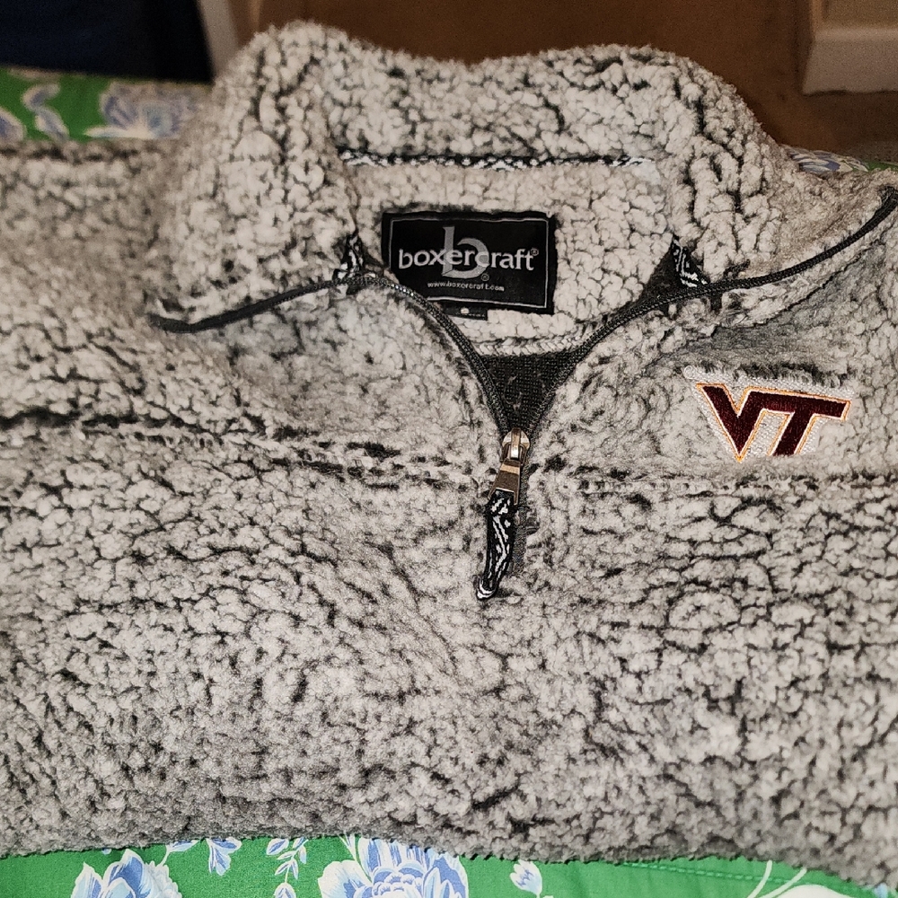 Boxercraft Virginia Tech Gray Sherpa Zip-Up Sweater, sz. Small